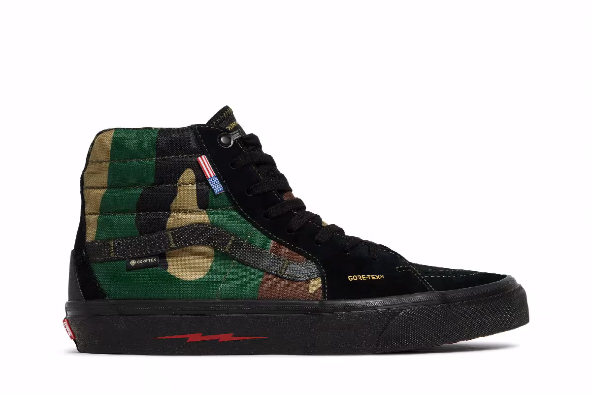 DEFCON x Vans Sk8-Hi Notchback GTX Black Woodland Camo, view 2