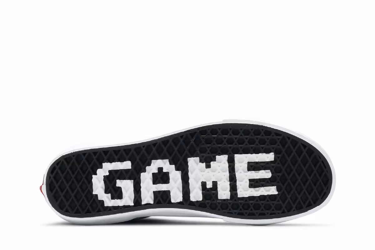 Nintendo x Vans Sk8-Hi Reissue Controller, view 5