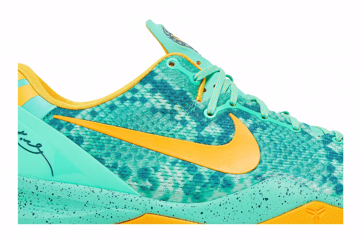 Nike Kobe 8 Green Glow, view 3