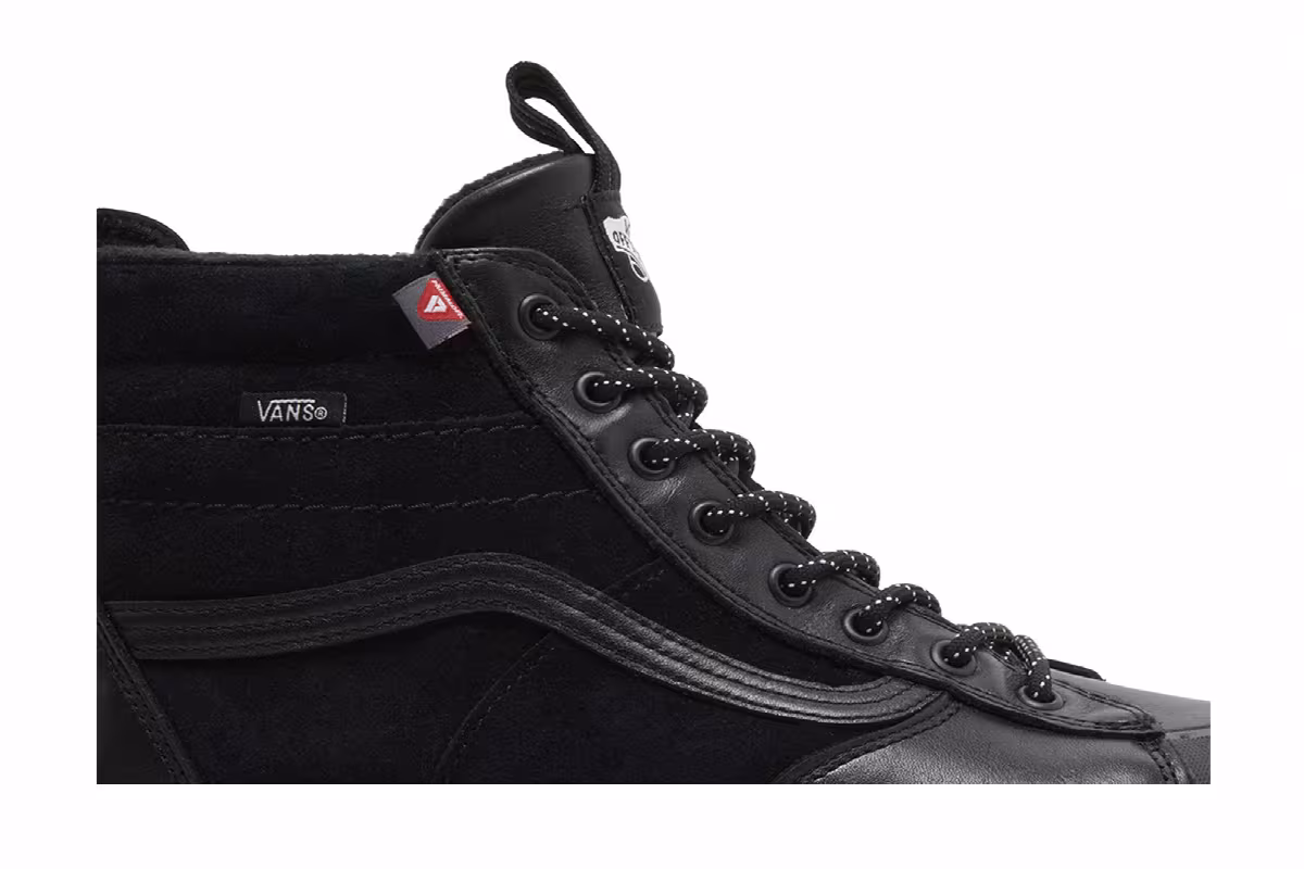 Vans Sk8-Hi MTE-2 Triple Black, view 3