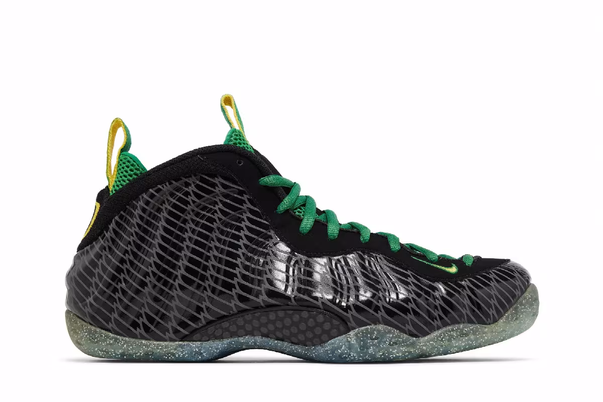 Nike Air Foamposite One Oregon Ducks, view 2