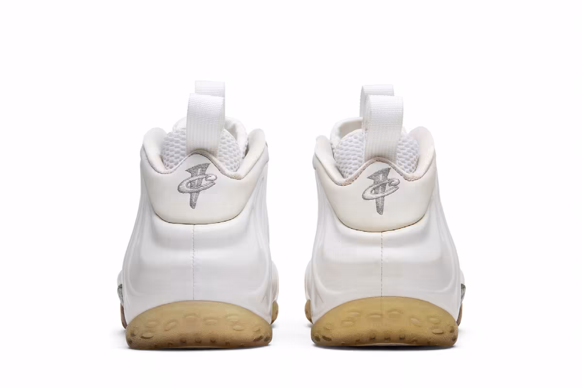Nike Air Foamposite One White-Out, view 7