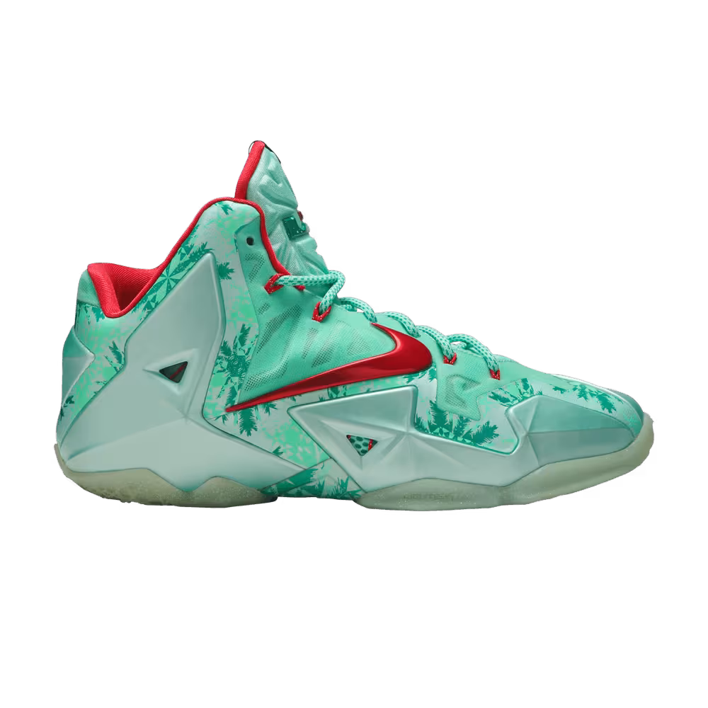 Nike LeBron 11 Christmas