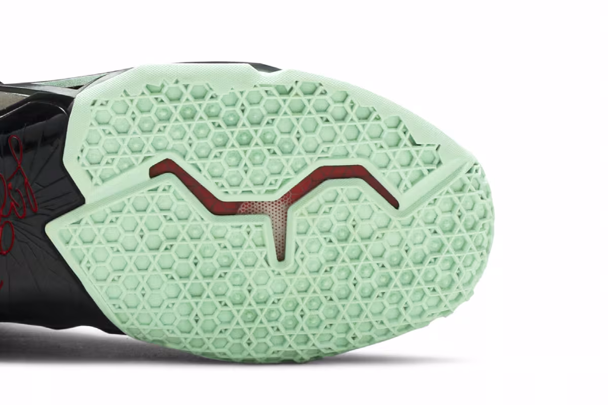 Nike LeBron 11 Kings Pride, view 6