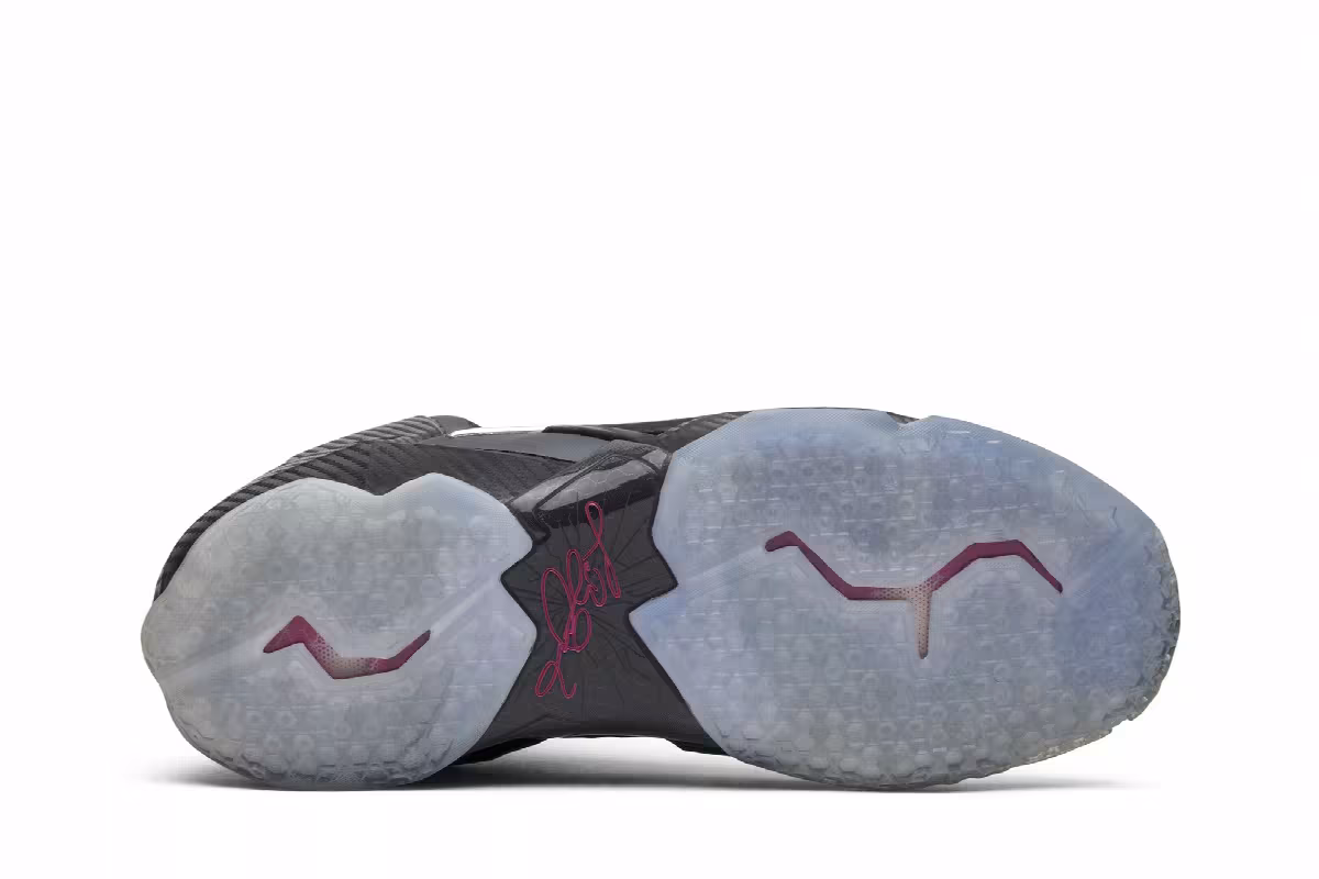 Nike LeBron 11 Miami Nights, view 5