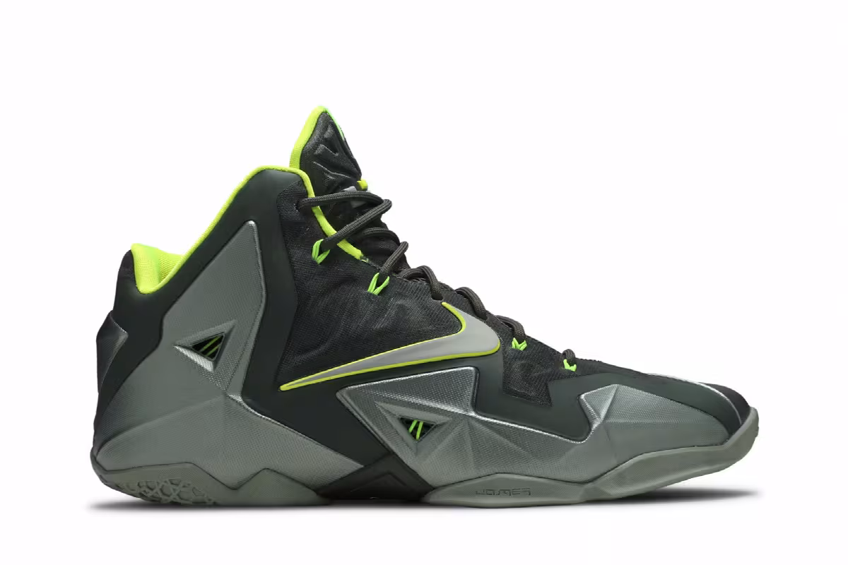 Nike LeBron 11 Dunkman, view 2