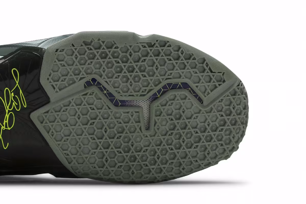 Nike LeBron 11 Dunkman, view 6
