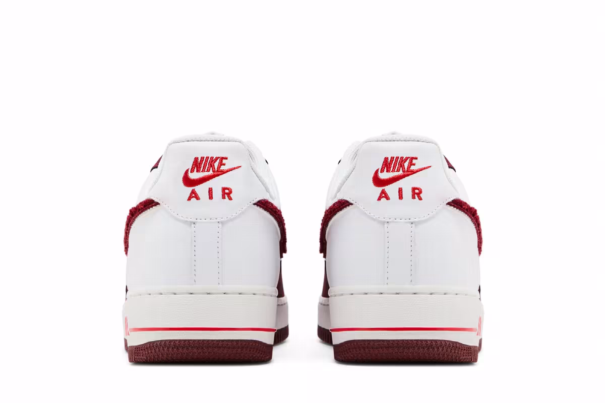 Nike Air Force 1 Low Hyper Red, view 7