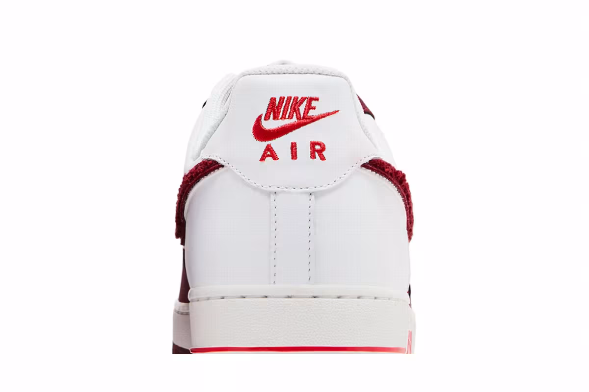 Nike Air Force 1 Low Hyper Red, view 8