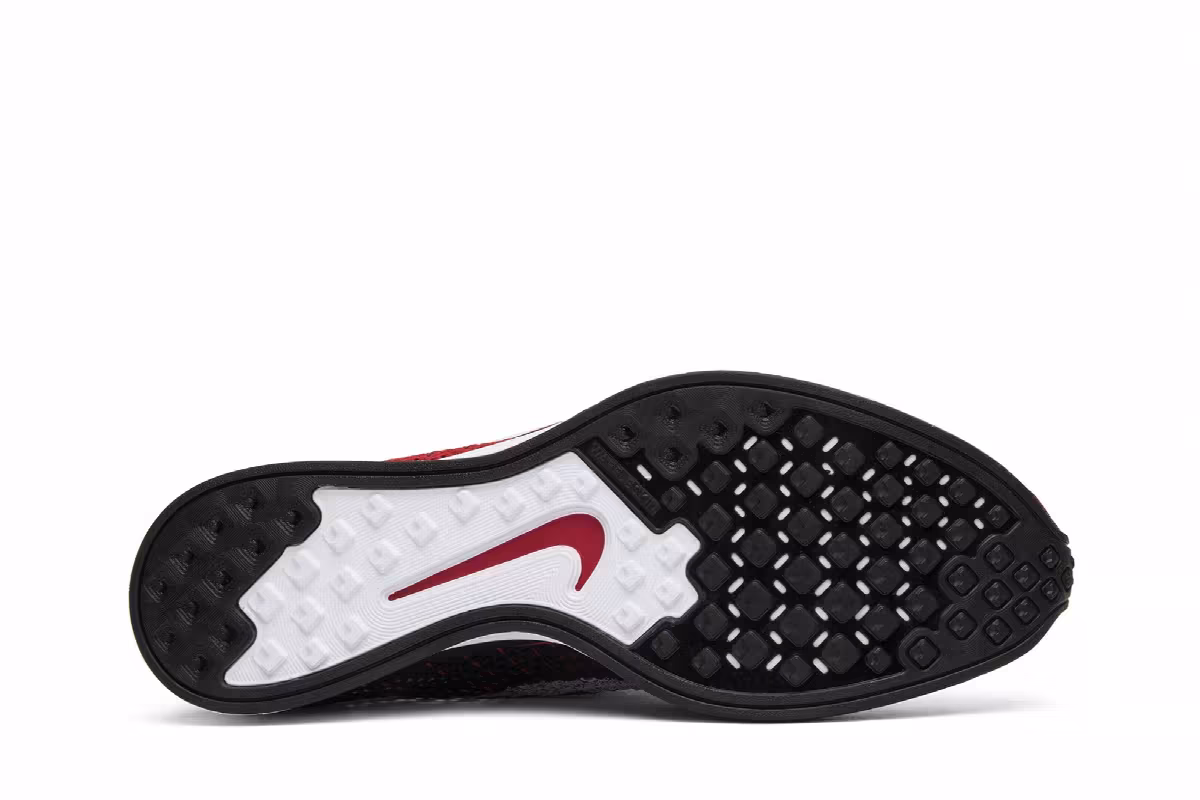 Nike Flyknit Racer University Red, view 5
