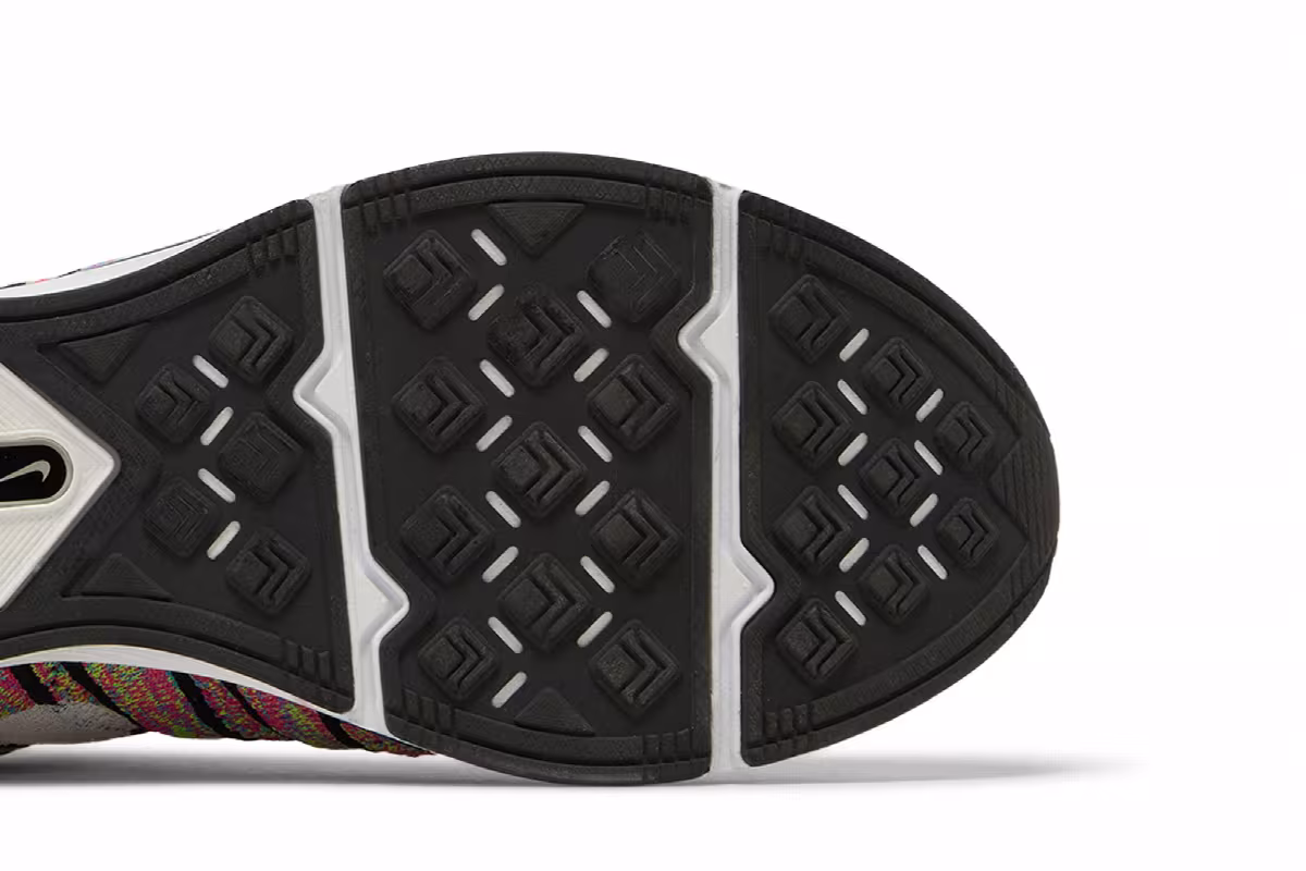 Nike Flyknit Trainer+ Multicolor, view 6