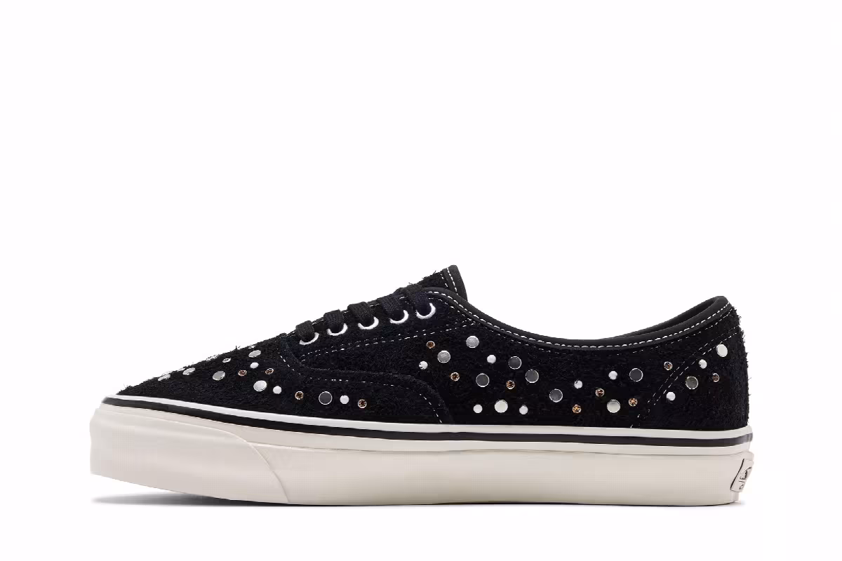 Vans Authentic Premium Studded Black White, view 4