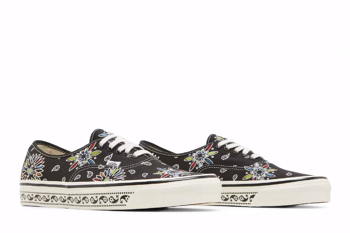 Vans Authentic 44 DX Paisley - Black, view 9