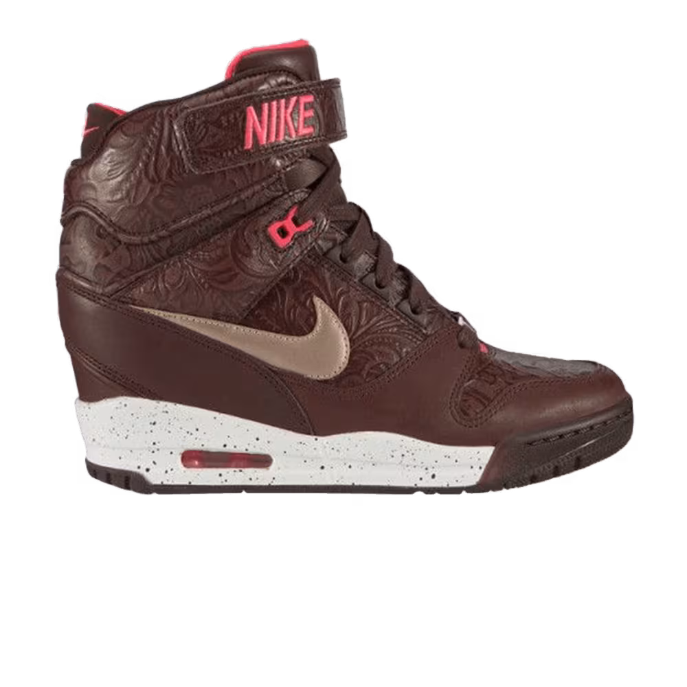 Nike Women's Air Revolution Sky Hi FW QS Milan