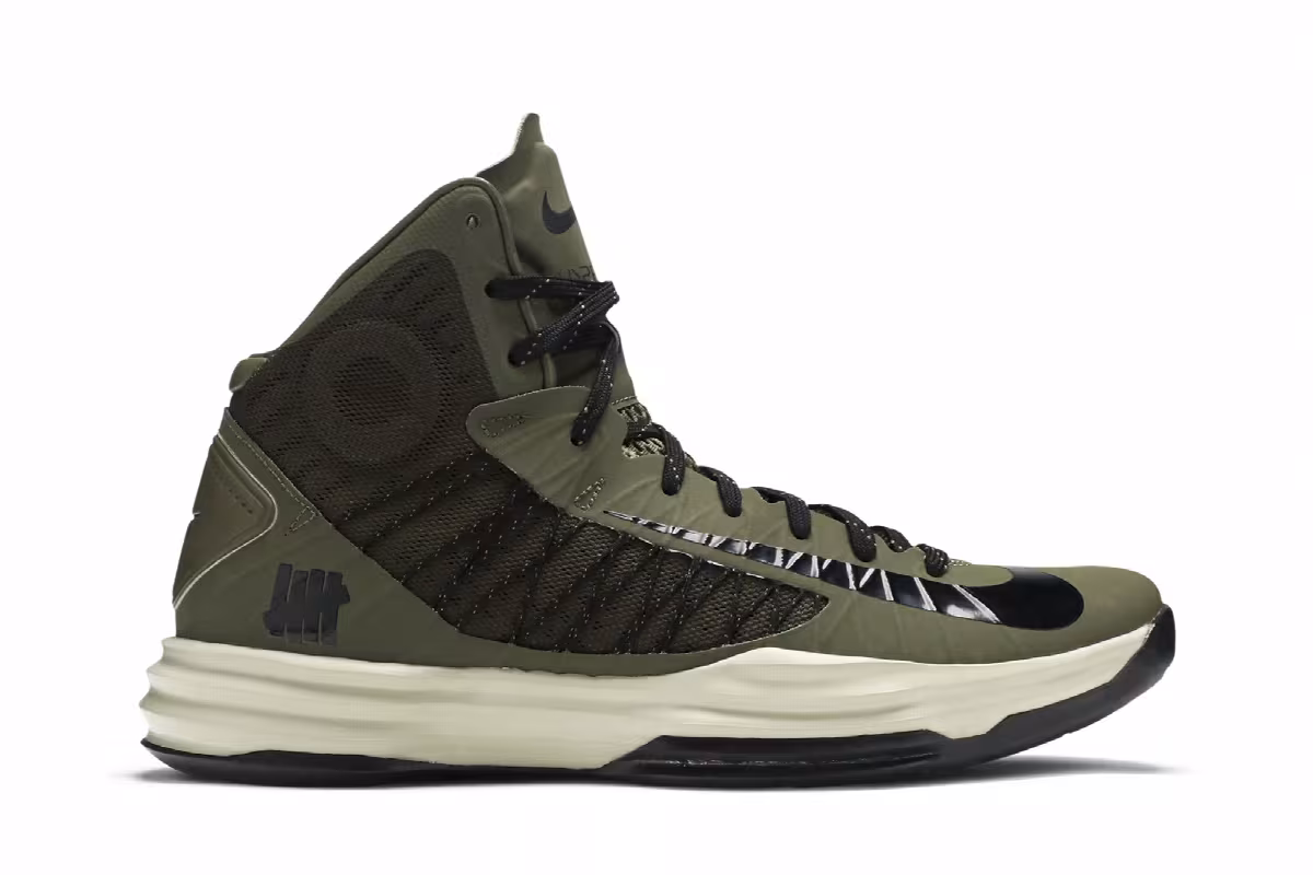 Undefeated x Nike Hyperdunk SP Olive, view 2