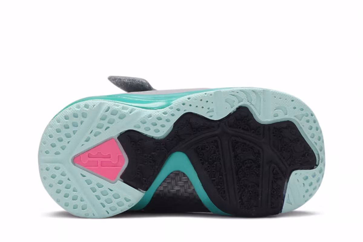 Nike LeBron 9 TD South Beach, view 5