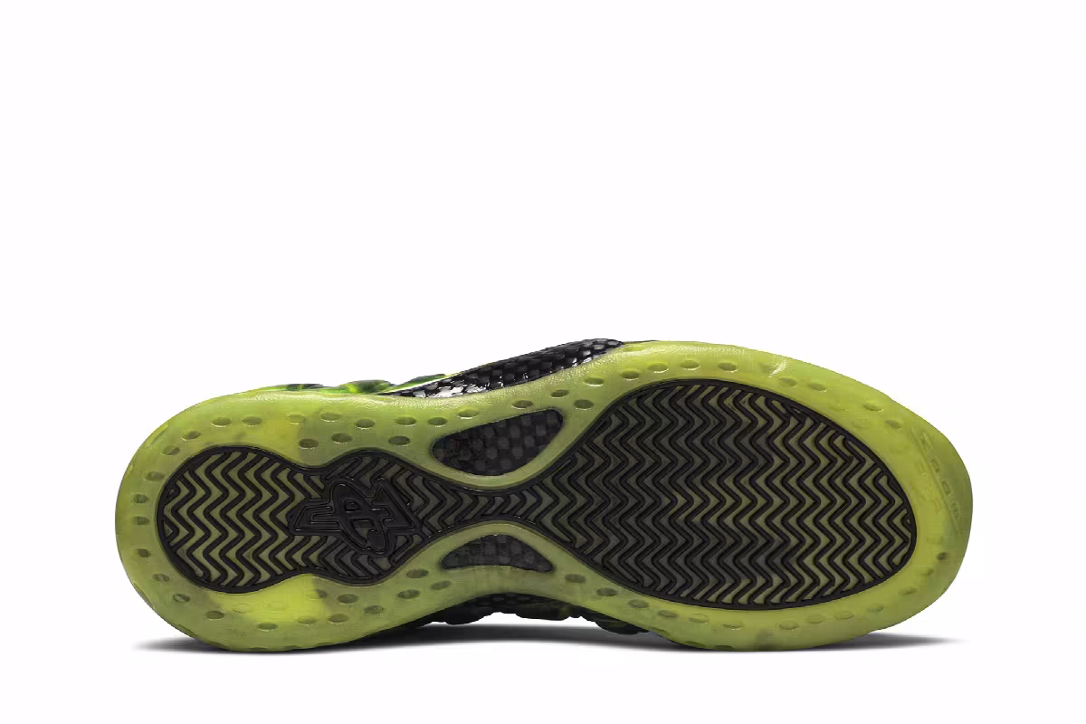 Nike Air Foamposite One Paranorman, view 5
