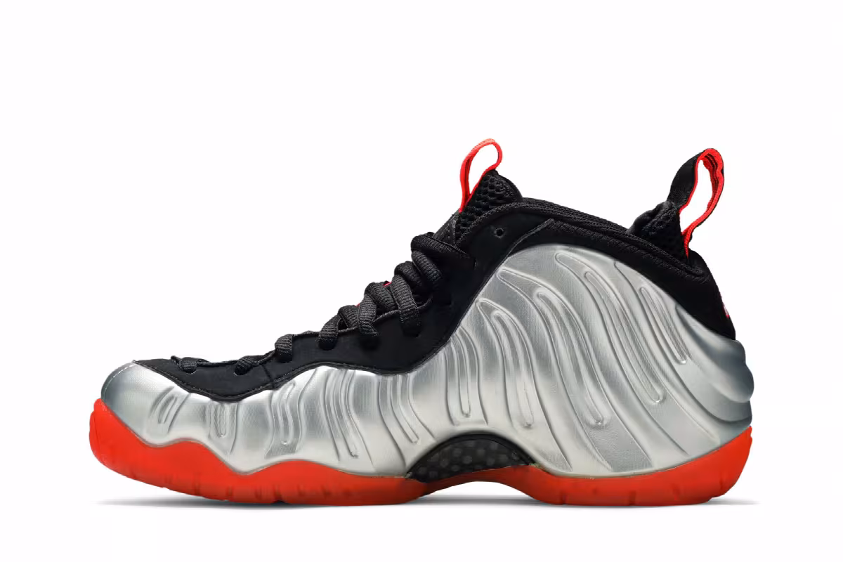 Nike Air Foamposite Pro Crimson, view 4