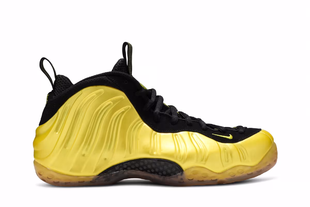Nike Air Foamposite One Electrolime, view 2