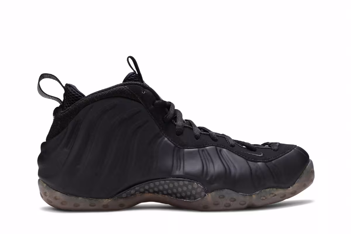 Nike Air Foamposite One Stealth, view 2