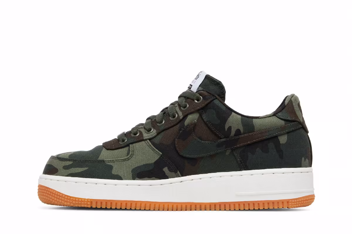 Supreme x Nike Air Force 1 Low Premium Camo, view 4