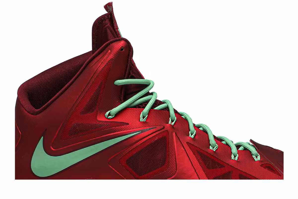 Nike LeBron 10 christmas, view 3