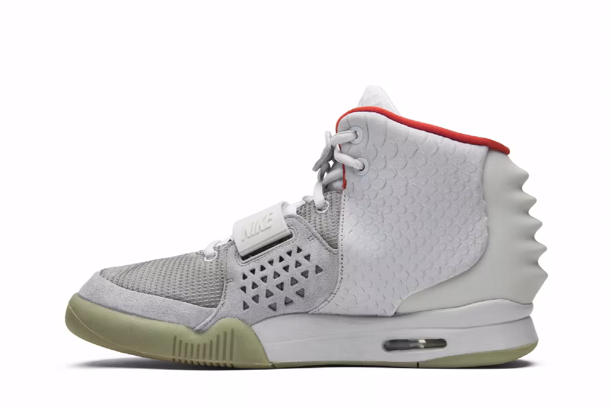 Nike Air Yeezy 2 NRG Pure Platinum, view 4