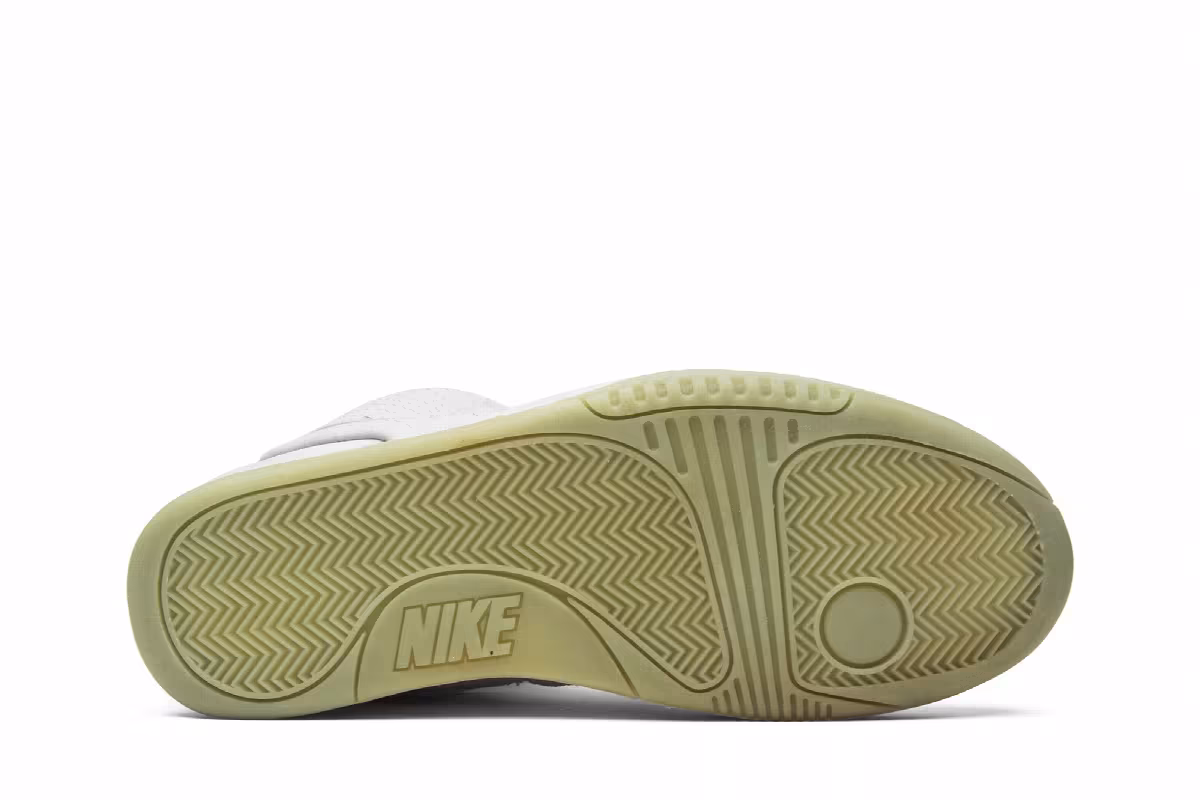 Nike Air Yeezy 2 NRG Pure Platinum, view 5