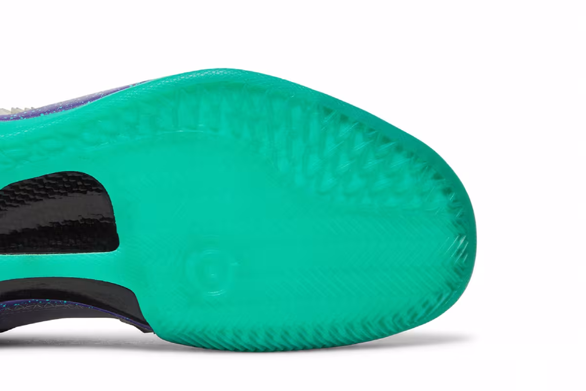 Nike Kobe 8 iD, view 6