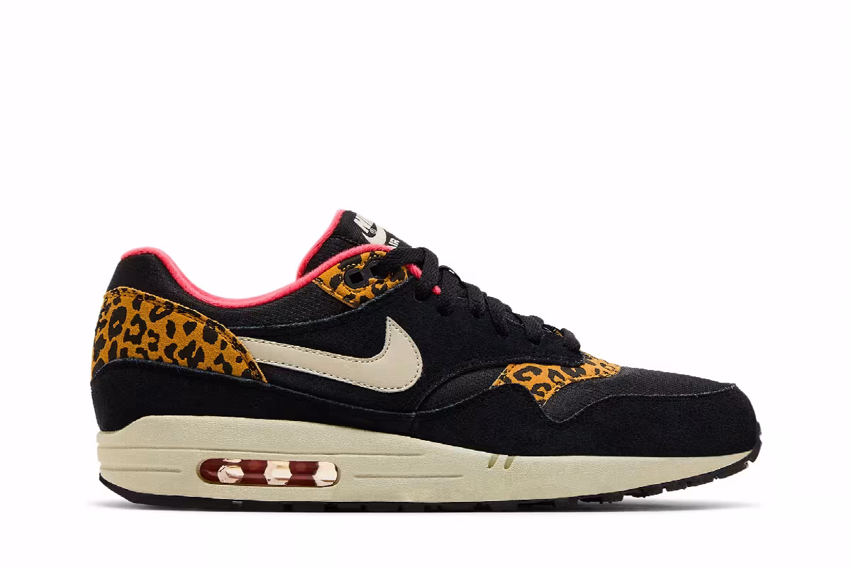 Nike Women's Air Max 1 Leopard, view 2