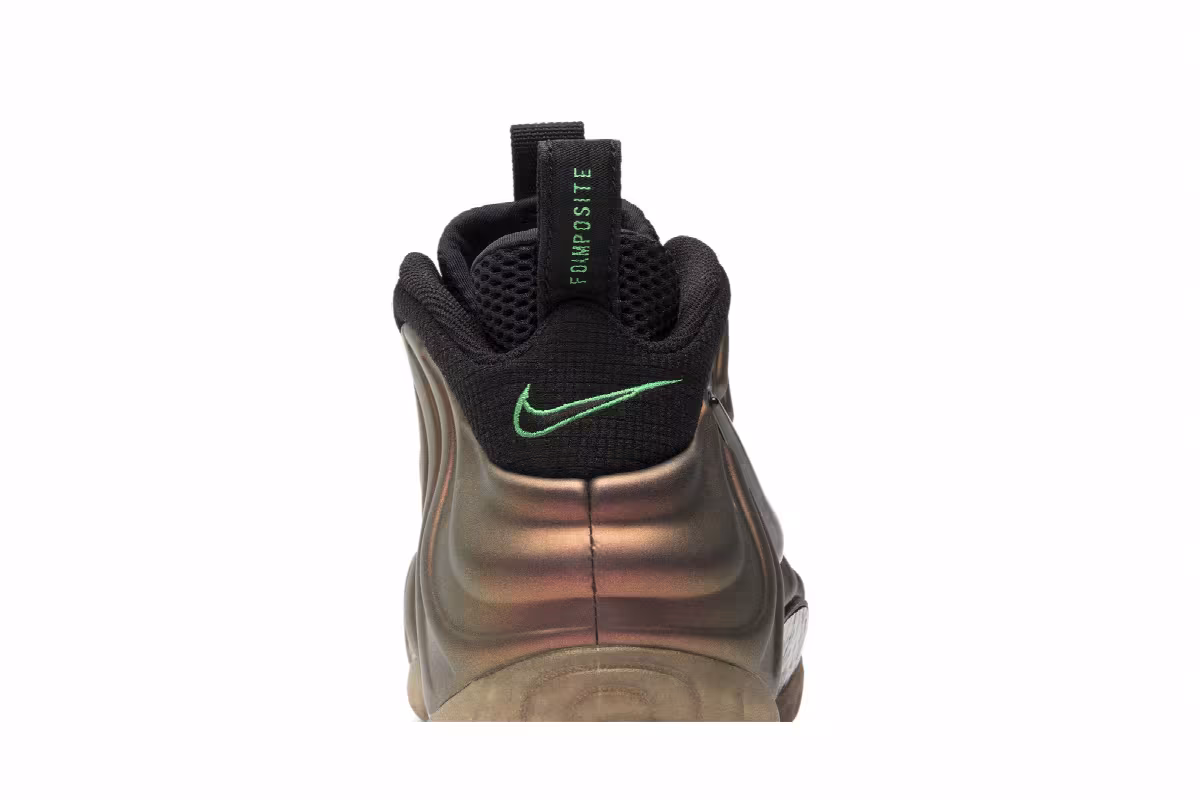 Nike Foamposite Pro gym green, view 8