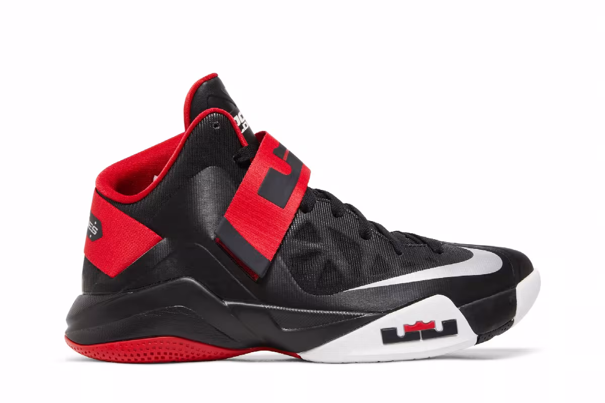 Nike LeBron Zoom Soldier 6 Bred, view 2