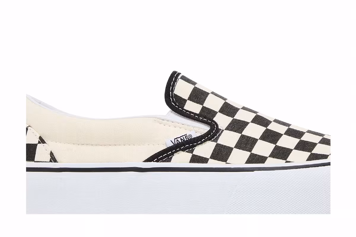 Vans Classic Slip-On Platform Checker - Black White, view 3
