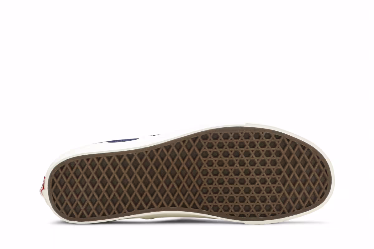Vans OG Classic Slip-On LX Peacoat, view 5