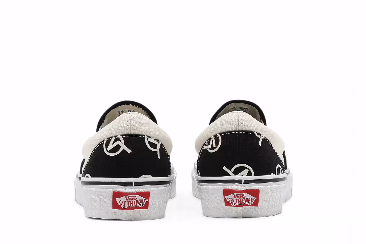 Vans Classic Slip-On Circle V, view 7