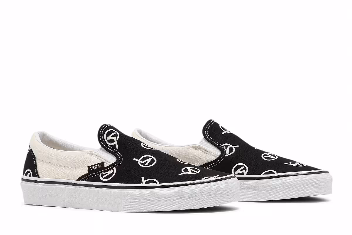 Vans Classic Slip-On Circle V, view 9