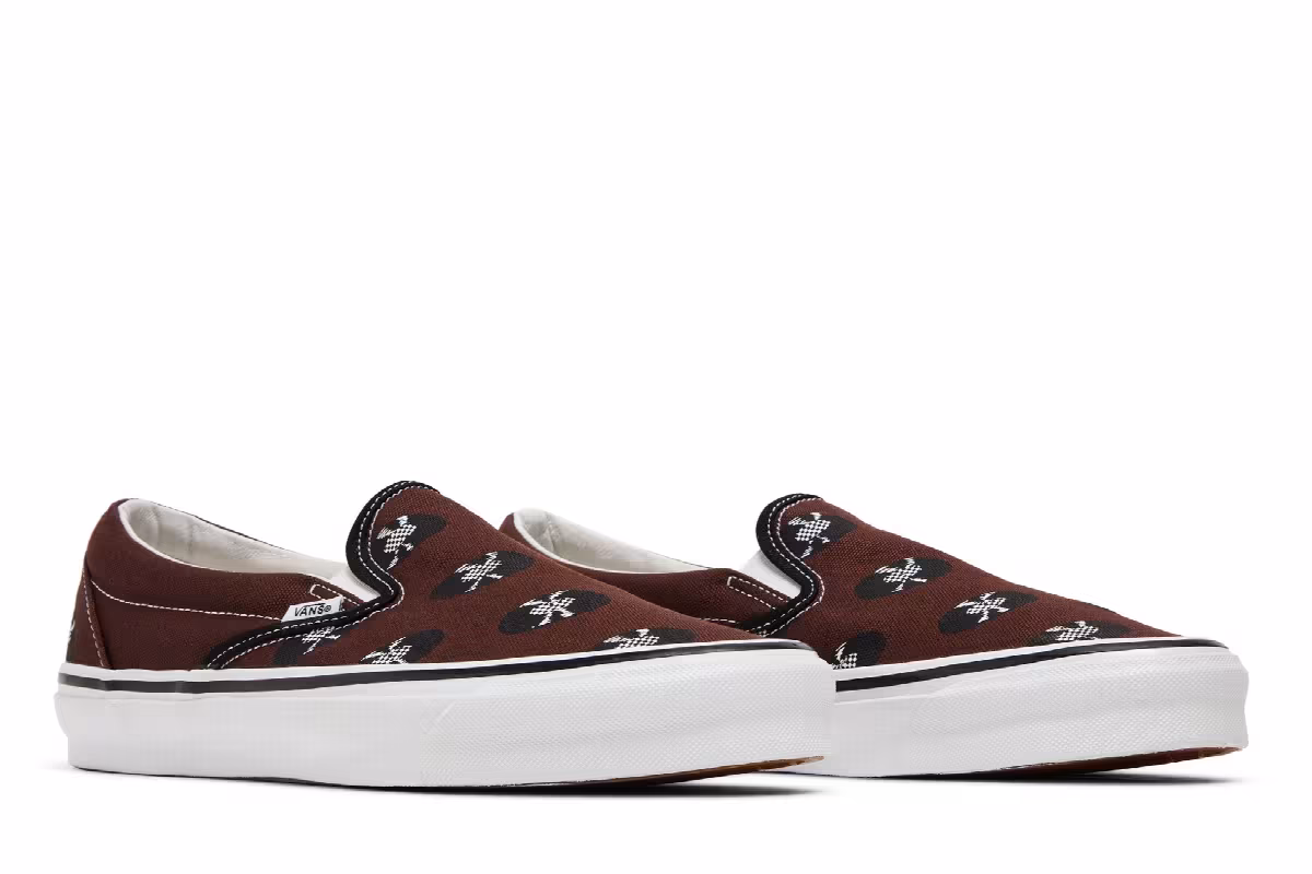 Wacko Maria x Vans OG Classic Slip-On Brown Records, view 9