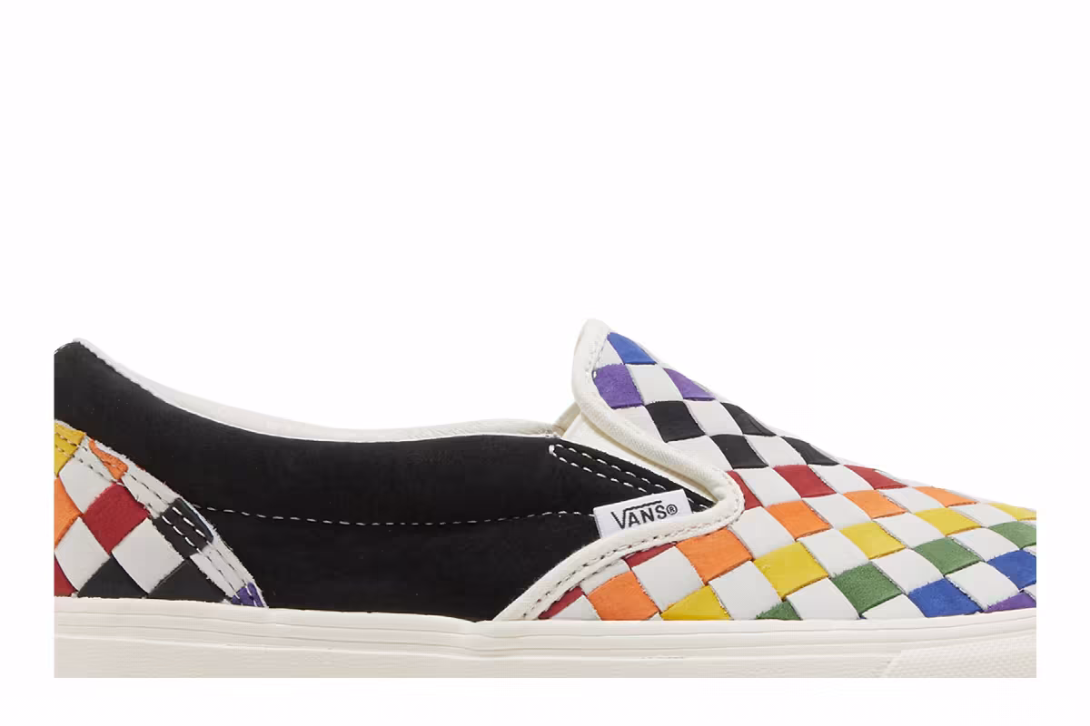 Vans Classic Slip-On VLT LX Pride, view 3