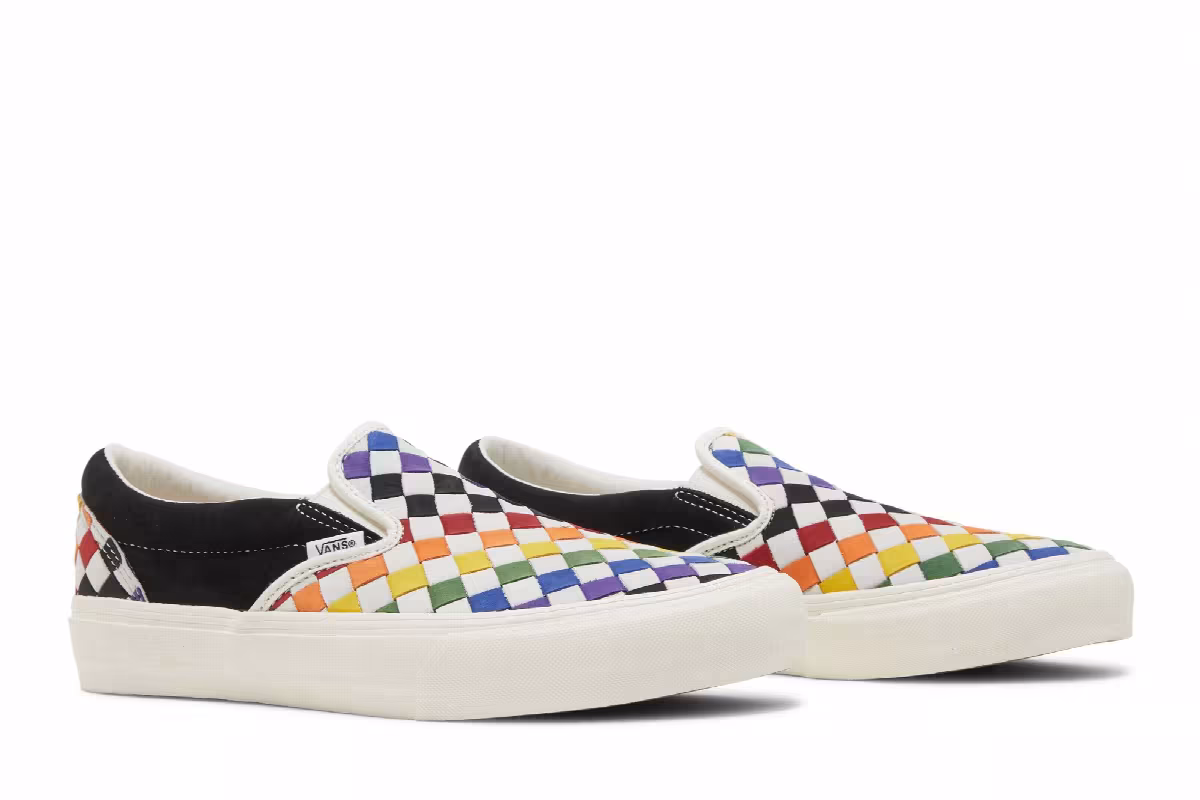 Vans Classic Slip-On VLT LX Pride, view 9
