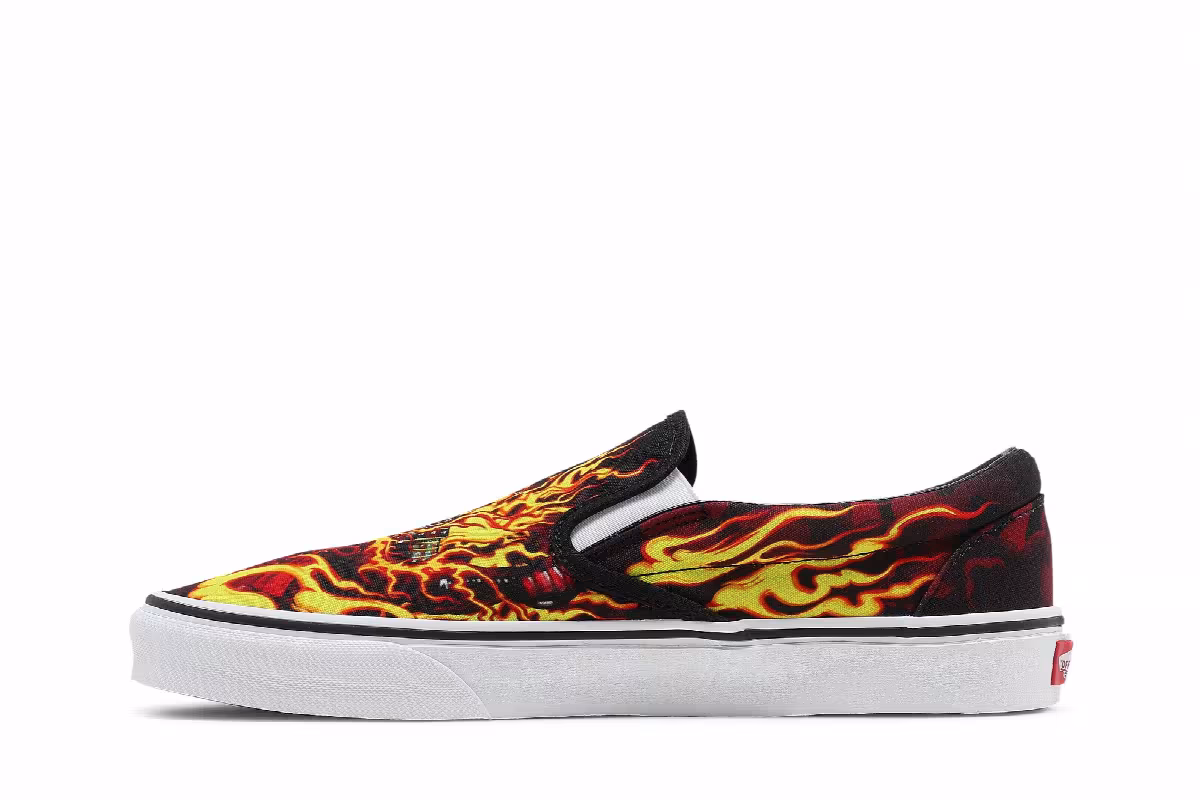 Vans Classic Slip-On Samurai Rising, view 4