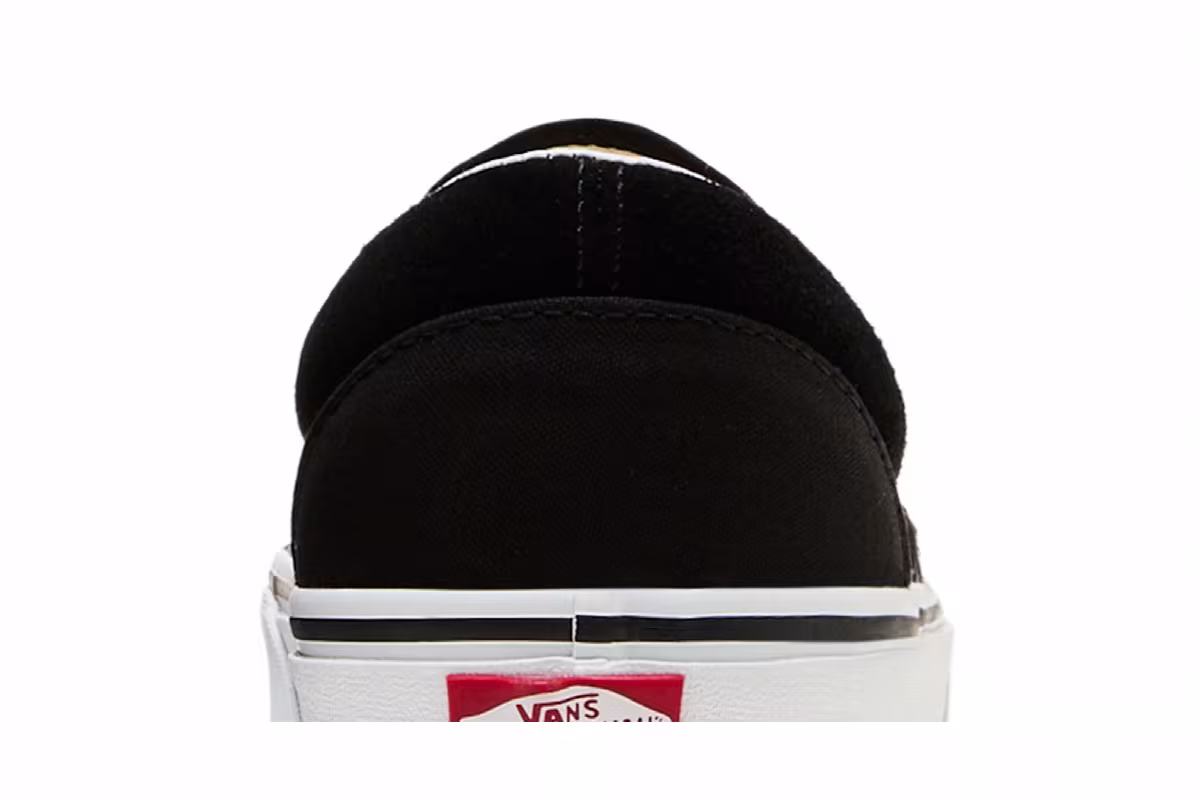 Vans Classic Slip-On Cherries Black, view 8