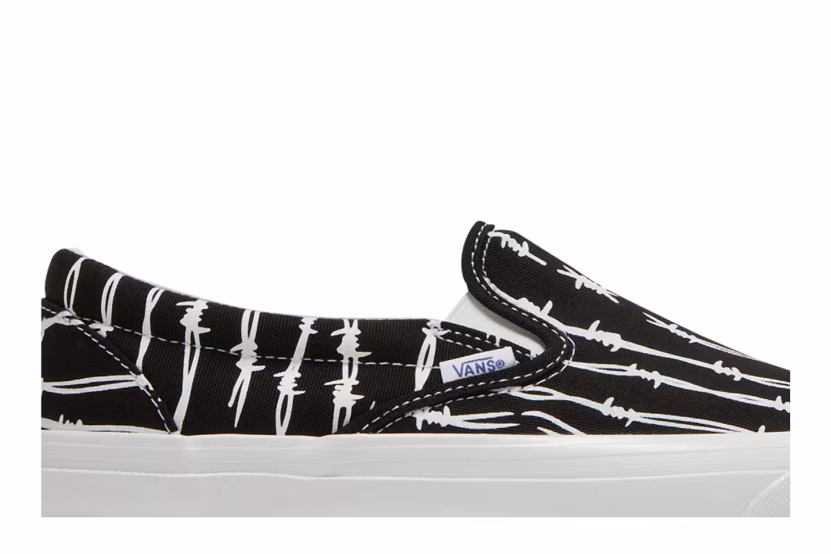 Vans OG Classic Slip-On LX Barbed Wire - Black, view 3