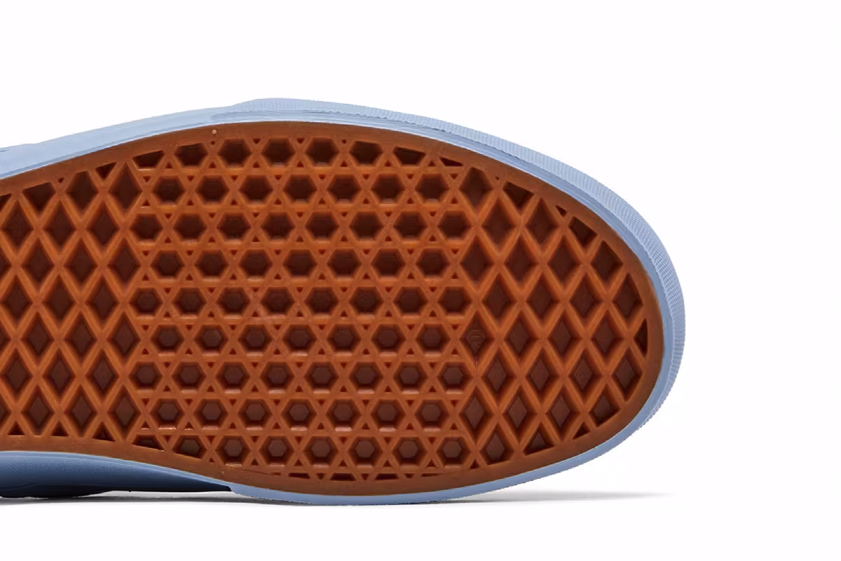 Vans Classic Slip-On Pastel Mono - Dusty Blue, view 6