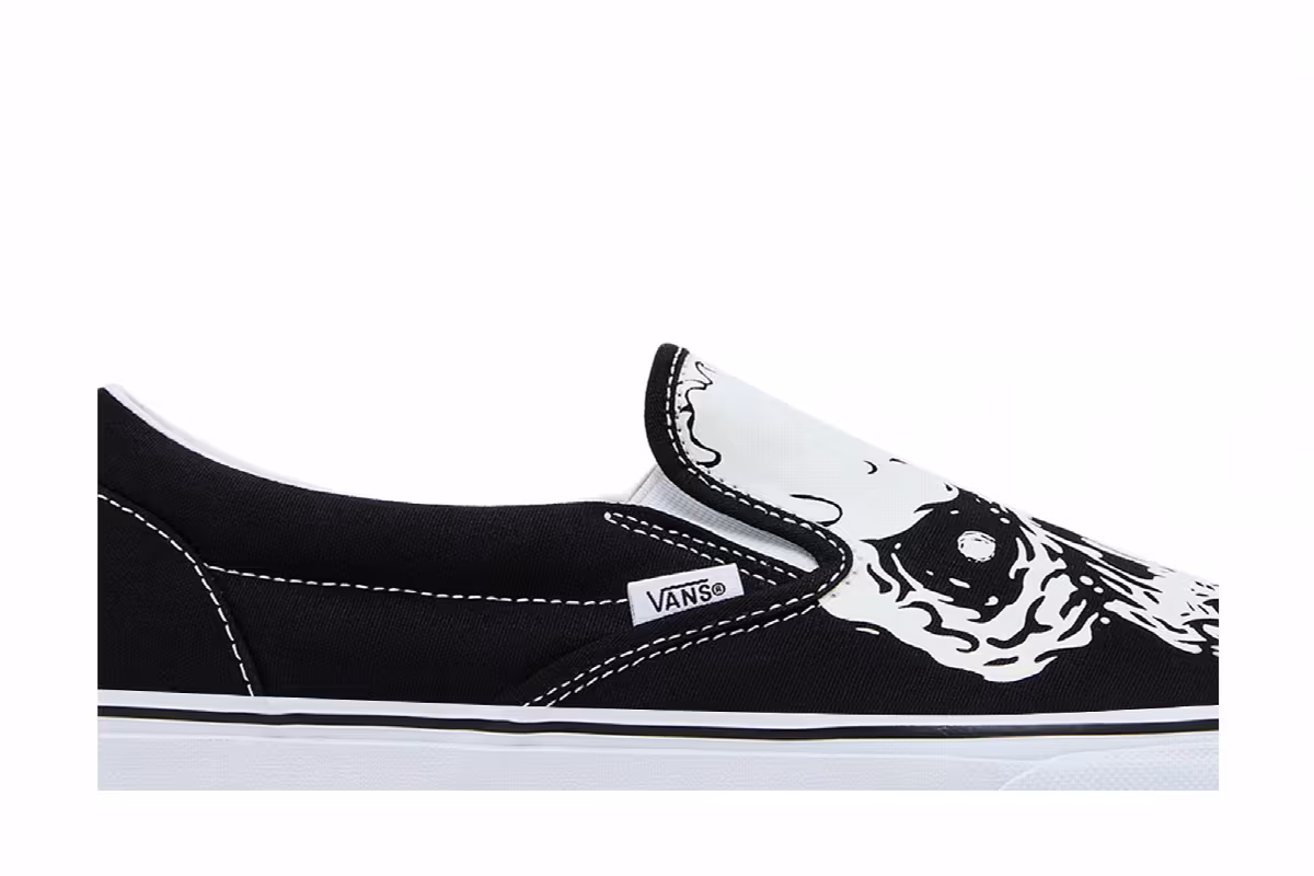 Vans Classic Slip-On TM Glow Skull, view 3
