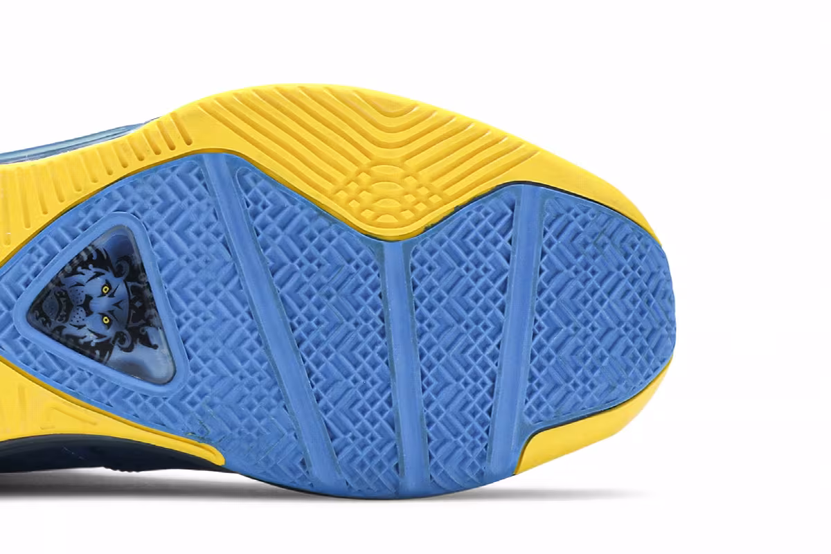 Nike LeBron 8 V/2 entourage, view 6