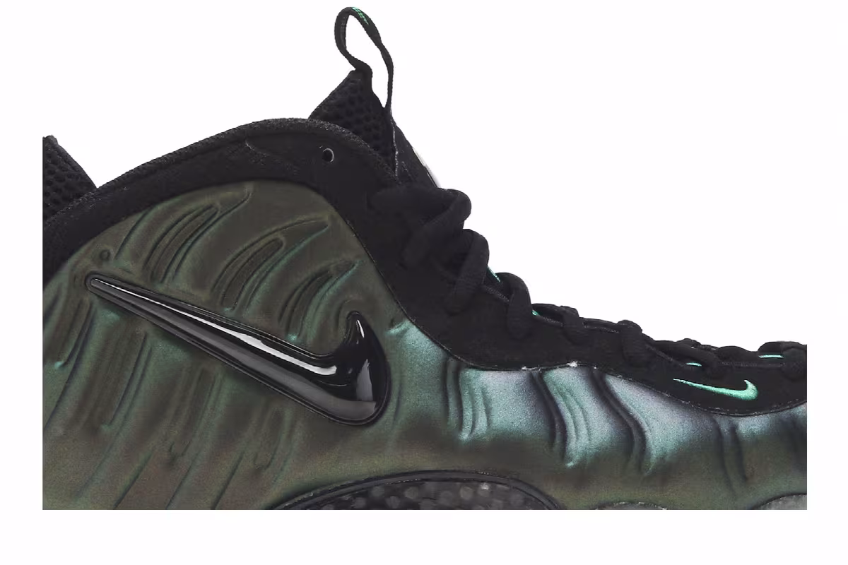 Nike Air Foamposite Pro Pine Green, view 3