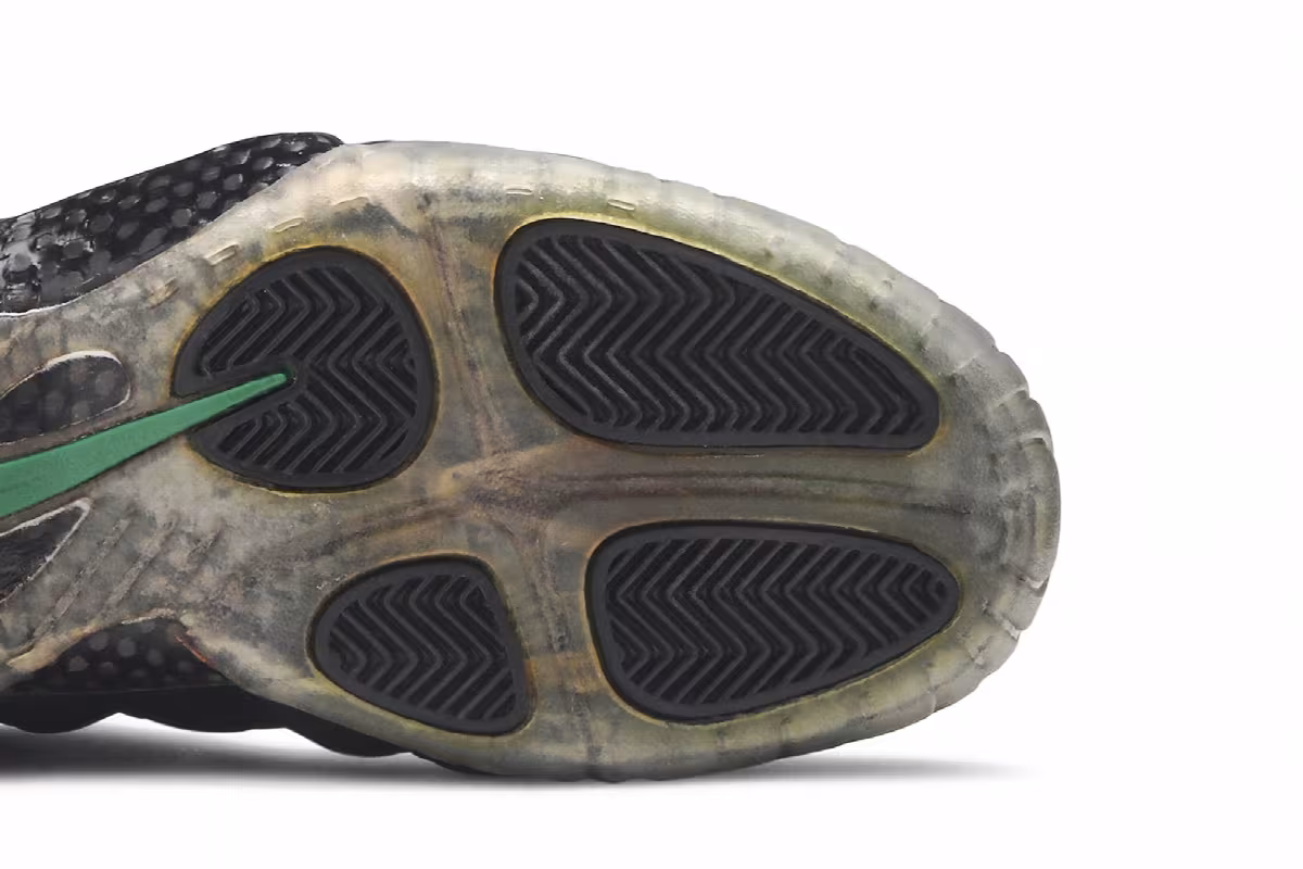 Nike Air Foamposite Pro Pine Green, view 6