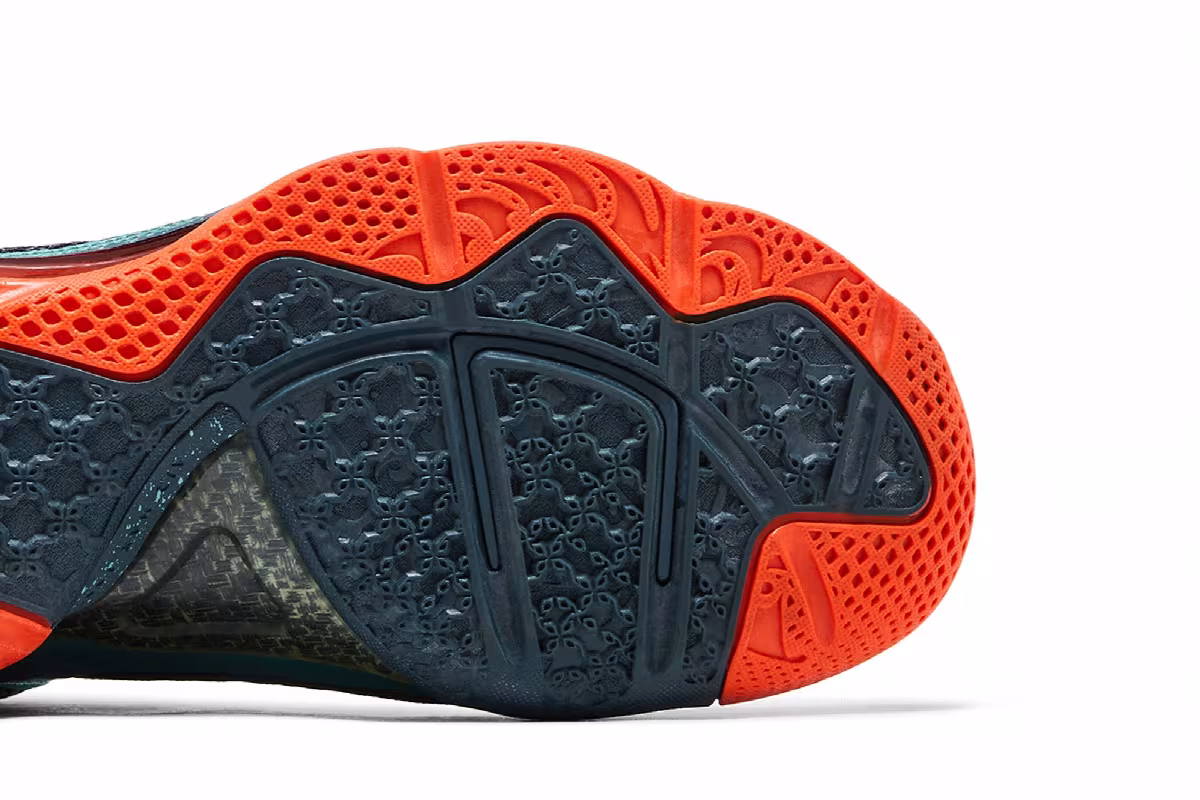Nike LeBron 9 Cannon, view 6