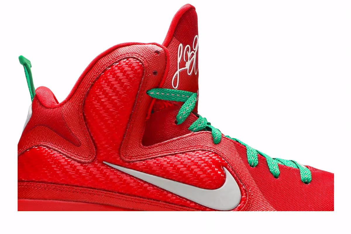 Nike LeBron 9 Christmas, view 3