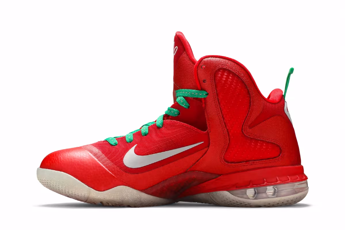Nike LeBron 9 Christmas, view 4